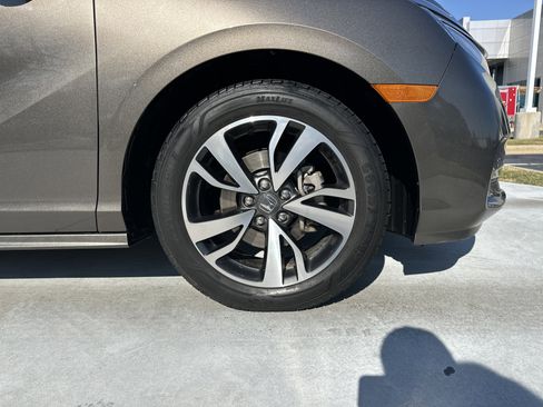 Used 2021 Honda Odyssey Touring image 13
