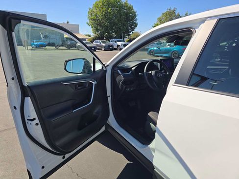 Certified 2025 Toyota RAV4 LE FWD image 19