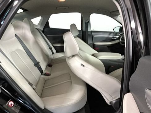 Used 2023 Hyundai Sonata SE FWD image 28