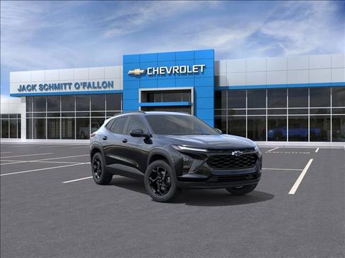 New 2026 Chevrolet Trax LT image 1
