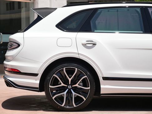 New 2026 Bentley Bentayga Speed AWD/4WD image 26