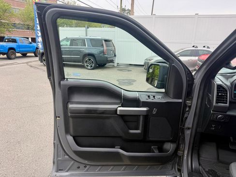 Used 2018 Ford F150 XLT w/ Equipment Group 302A Luxury AWD/4WD image 14