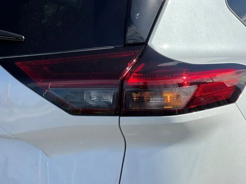 New 2026 Nissan Rogue SV image 34