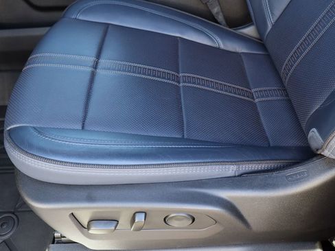 Certified 2022 Chevrolet Silverado 1500 High Country w/ High Country Premium Package image 22