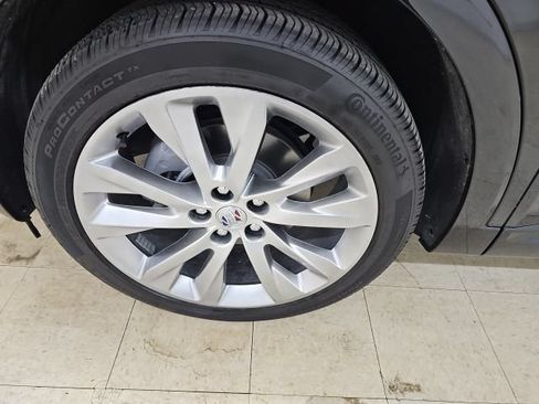 Used 2023 Buick Envision Avenir AWD/4WD image 25