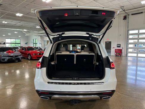 Used 2021 Mercedes-Benz GLS 450 4MATIC image 47