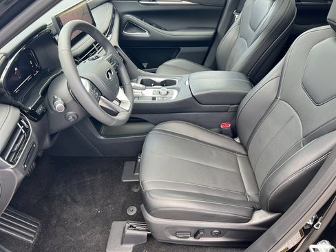 Certified 2026 INFINITI QX60 Luxe w/ Cargo Package FWD image 9