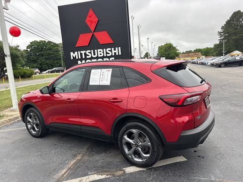 Used 2025 Ford Escape ST-Line AWD/4WD image 5