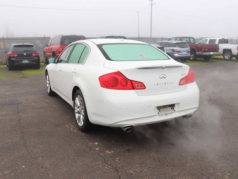 Used 2010 INFINITI G37 x w/ Premium Pkg image 7