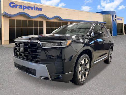 New 2026 Honda Pilot Touring image 1