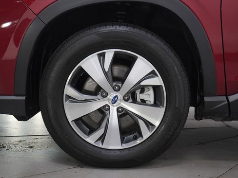 Used 2025 Subaru Ascent Premium image 29