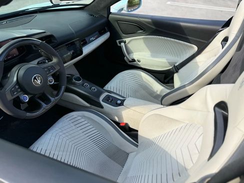 Used 2023 Maserati MC20 Spyder image 21