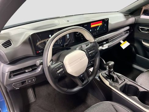 New 2025 Kia K4 GT-Line image 9