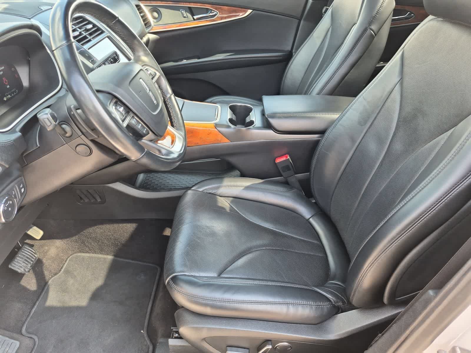 Used 2019 Lincoln Nautilus Reserve AWD/4WD image 16
