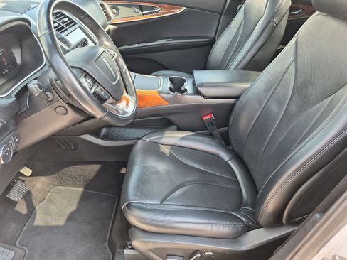 Used 2019 Lincoln Nautilus Reserve AWD/4WD image 16