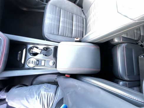 Used 2025 Ford Explorer ST-Line w/ ST-Line Street Pack image 21