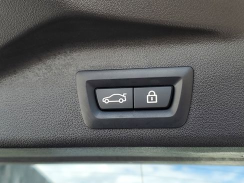 Used 2023 BMW X5 M50i w/ Executive Package image 10