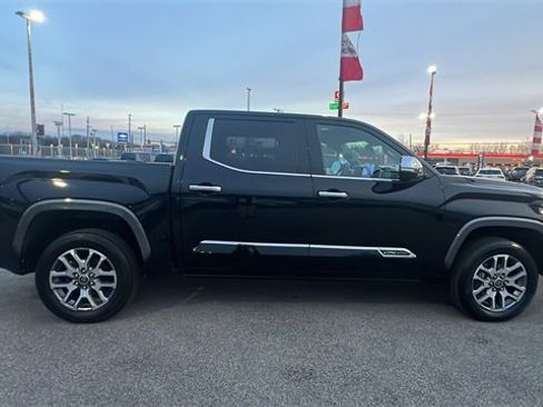 Used 2023 Toyota Tundra 1794 Edition image 7