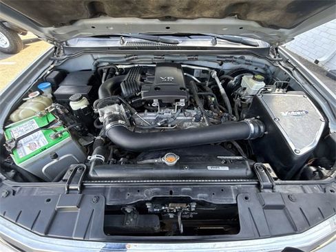 Used 2012 Nissan Frontier SL w/ Moonroof Pkg image 18