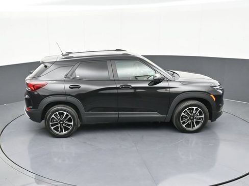 Used 2025 Chevrolet TrailBlazer LT AWD/4WD image 59