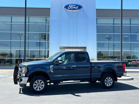 Used 2019 Ford F350 XLT w/ XLT Premium Package AWD/4WD image 1