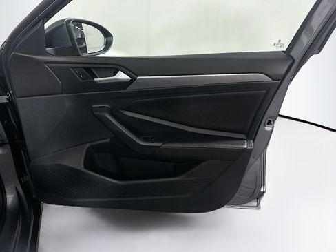 Used 2023 Volkswagen Jetta SE FWD image 29
