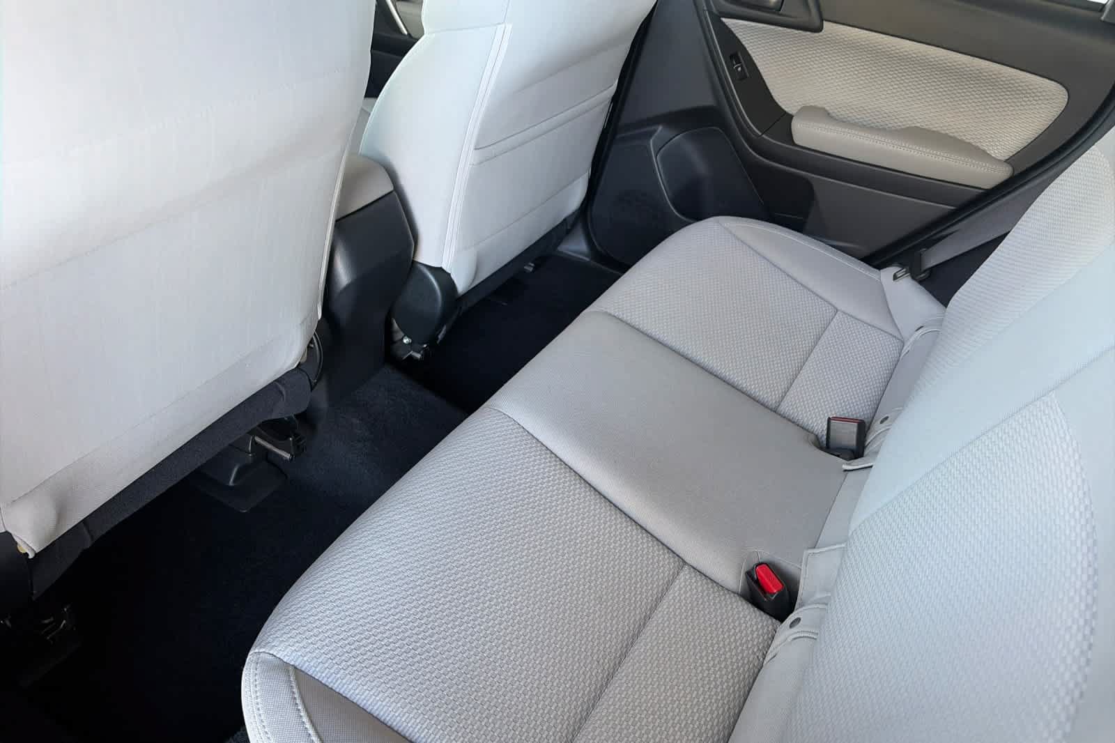 Used 2018 Subaru Forester 2.5i w/ Protection Package #1 AWD/4WD image 4