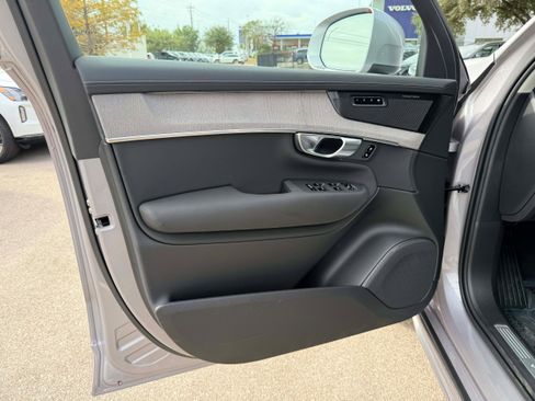 New 2026 Volvo XC90 B6 Ultra image 10