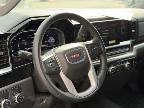 Used 2024 GMC Sierra 1500 Elevation image 6