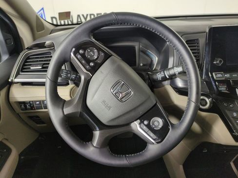Used 2024 Honda Odyssey Elite image 18