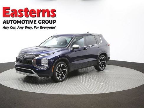 Used 2023 Mitsubishi Outlander SE AWD/4WD image 56