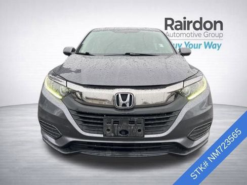 Used 2022 Honda HR-V LX image 2