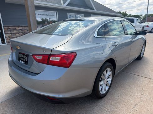 Used 2024 Chevrolet Malibu LT FWD image 3