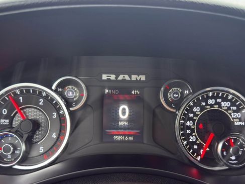 Used 2024 RAM 2500 Big Horn image 11