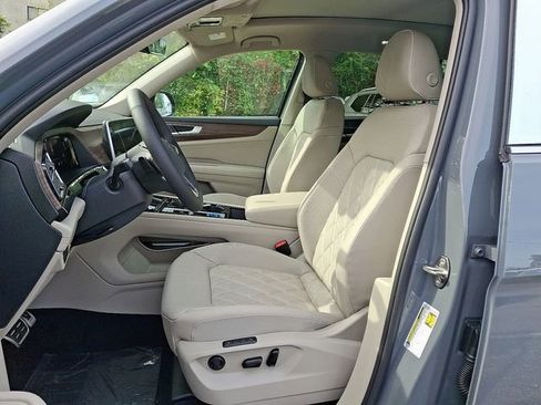 New 2026 Volkswagen Atlas SEL Premium R-Line image 9