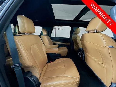Certified 2024 Ford Expedition Platinum image 31