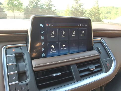 Used 2023 Chevrolet Tahoe High Country w/ Premium Package 2 AWD/4WD image 30