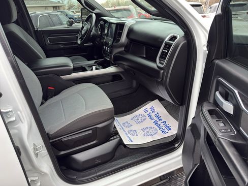 Used 2024 RAM 2500 Big Horn w/ Off Road Package image 14