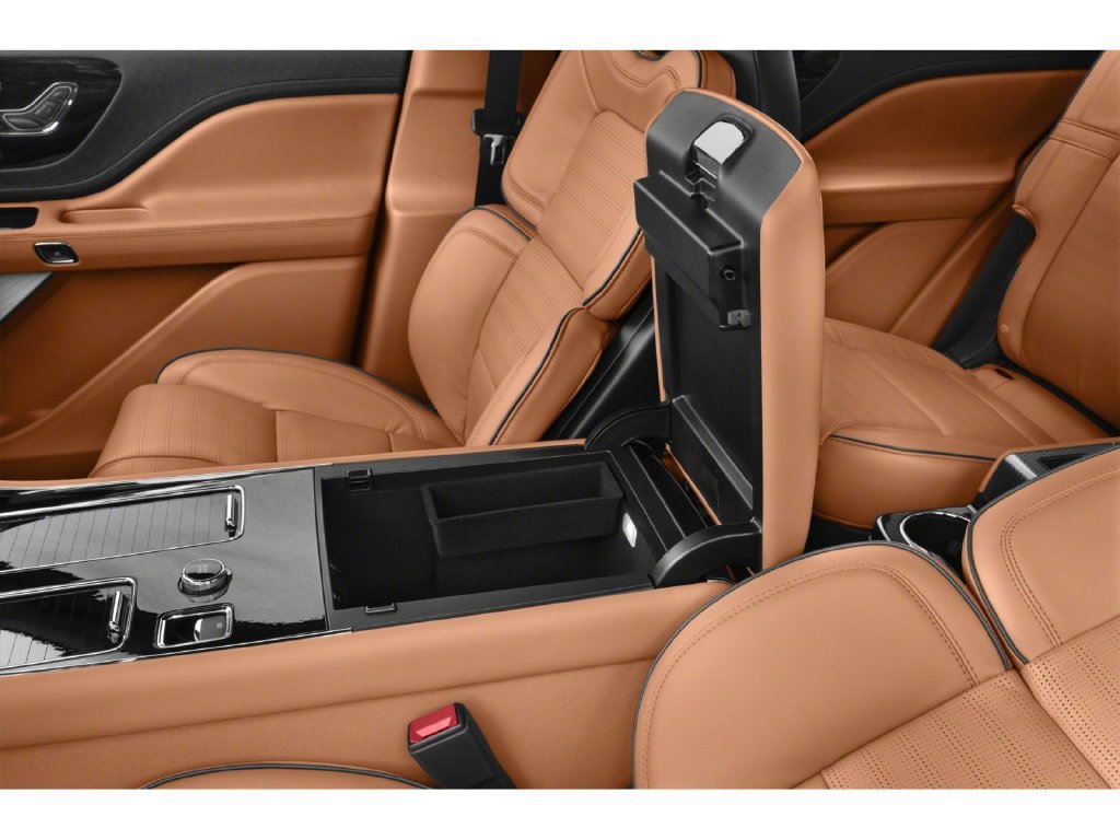 Used 2025 Lincoln Aviator Black Label AWD/4WD image 10