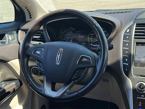 Used 2017 Lincoln MKC Reserve image 16