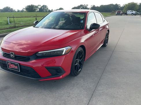 Used 2024 Honda Civic Sport image 3