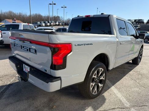 Used 2024 Ford F150 Lightning Platinum image 7