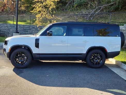 New 2026 Land Rover Defender 130 S image 6