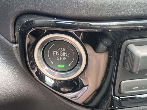 New 2026 Chevrolet Silverado 2500 ZR2 w/ LPO, Dark Essentials Package AWD/4WD image 17