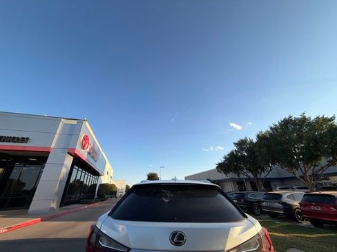Used 2019 Lexus RX 350 FWD w/ Navigation Package image 3