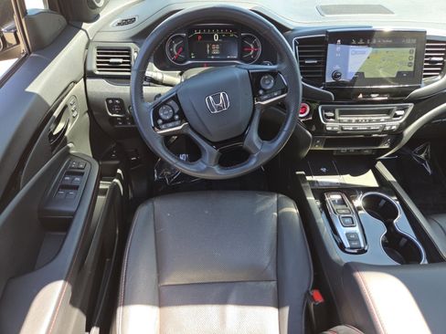 Certified 2024 Honda Passport Black Edition image 34