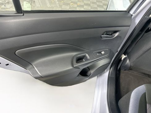 Used 2024 Nissan Versa SV FWD image 24