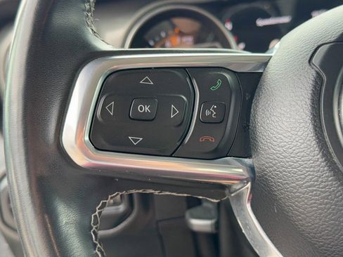 Used 2021 Jeep Wrangler Unlimited Sahara w/ Uconnect 4C Nav & Sound Group image 16