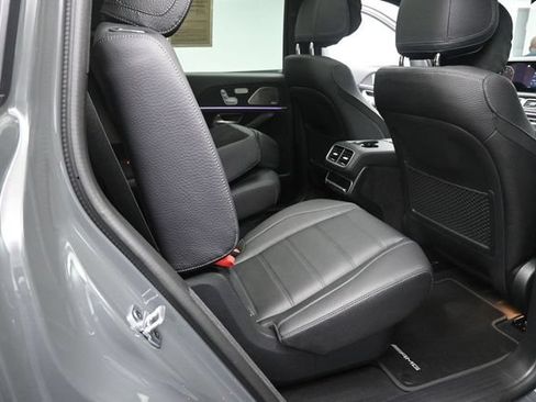 Used 2026 Mercedes-Benz GLS 450 4MATIC image 28