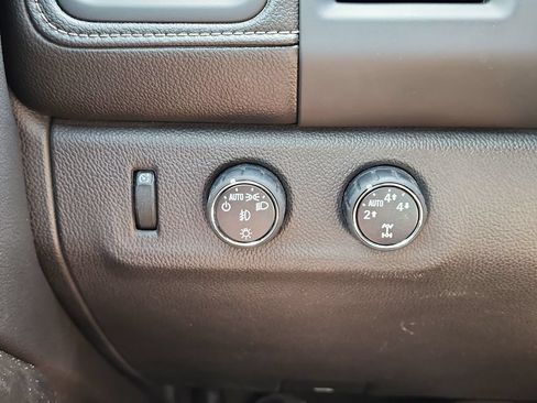 Used 2016 GMC Canyon SLT AWD/4WD image 24